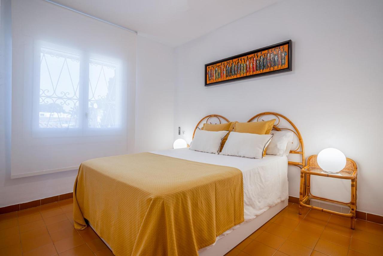 Beach House Cambrils Apartamento En Primera Linea De Playa Luaran gambar